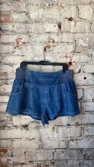 Free People Luna Pull on Short