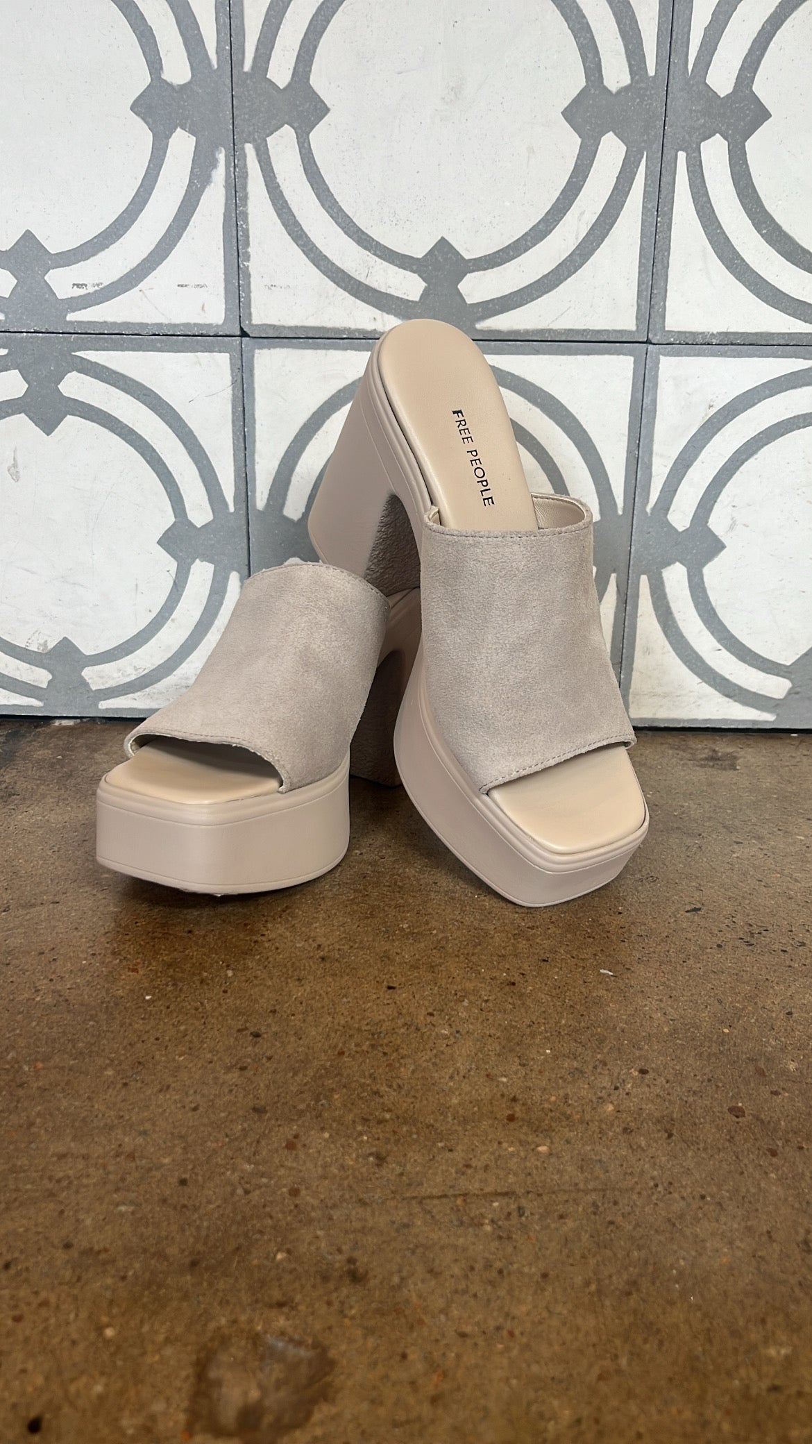 Free People Zoe Platform