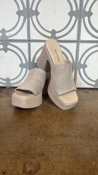 Free People Zoe Platform