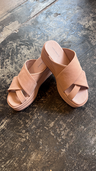Free People Wanderbay Flatform
