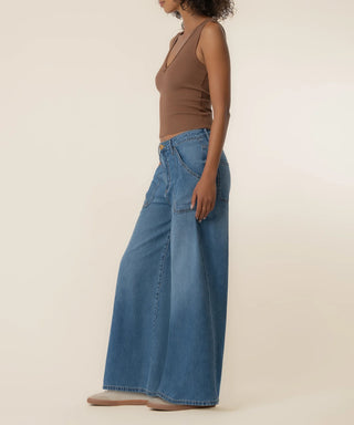Kut from the Kloth Blake High Rise Super Wide Leg Crop