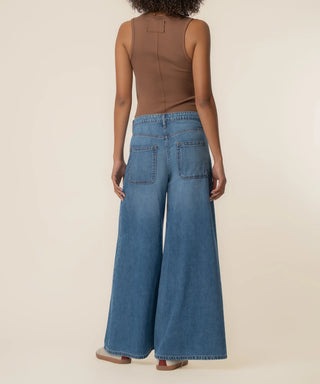 Kut from the Kloth Blake High Rise Super Wide Leg Crop