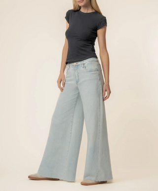 Kut from the Kloth Blake High Rise Fab AB Super Wide Leg Raw Hem