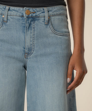 Kut from the Kloth Blake High Rise Fab AB Super Wide Leg Raw Hem