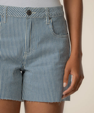 Kut from the Kloth Jane High Rise Short w/ Raw Hem
